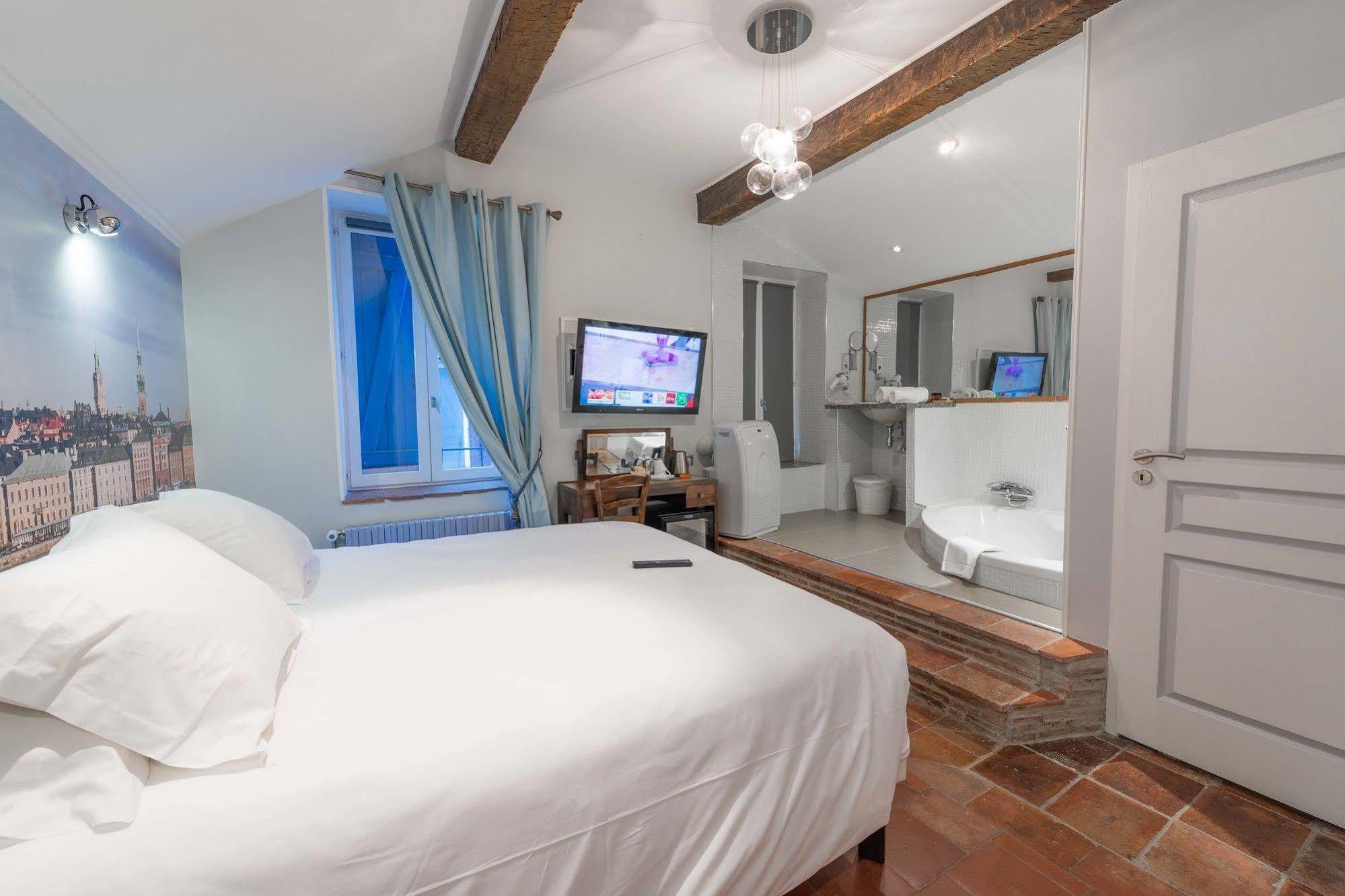 Europe Hotel Кастр Экстерьер фото